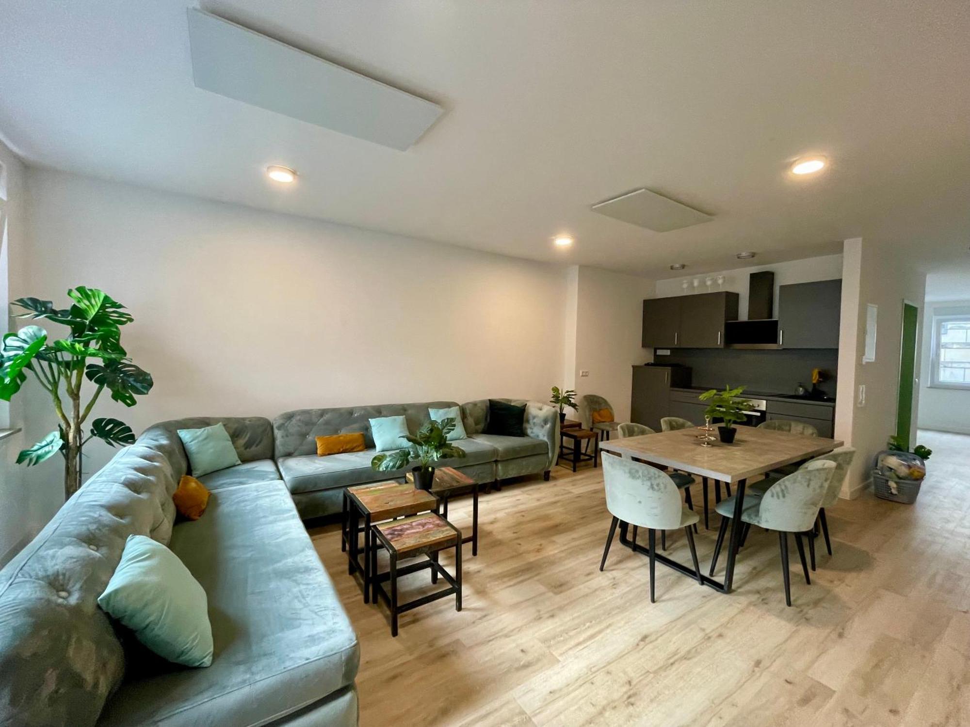 Neu Goldstadt Wunderschoenes 2 Zimmer Apartament Schloessle Zentrum Pforzheim Ngoại thất bức ảnh