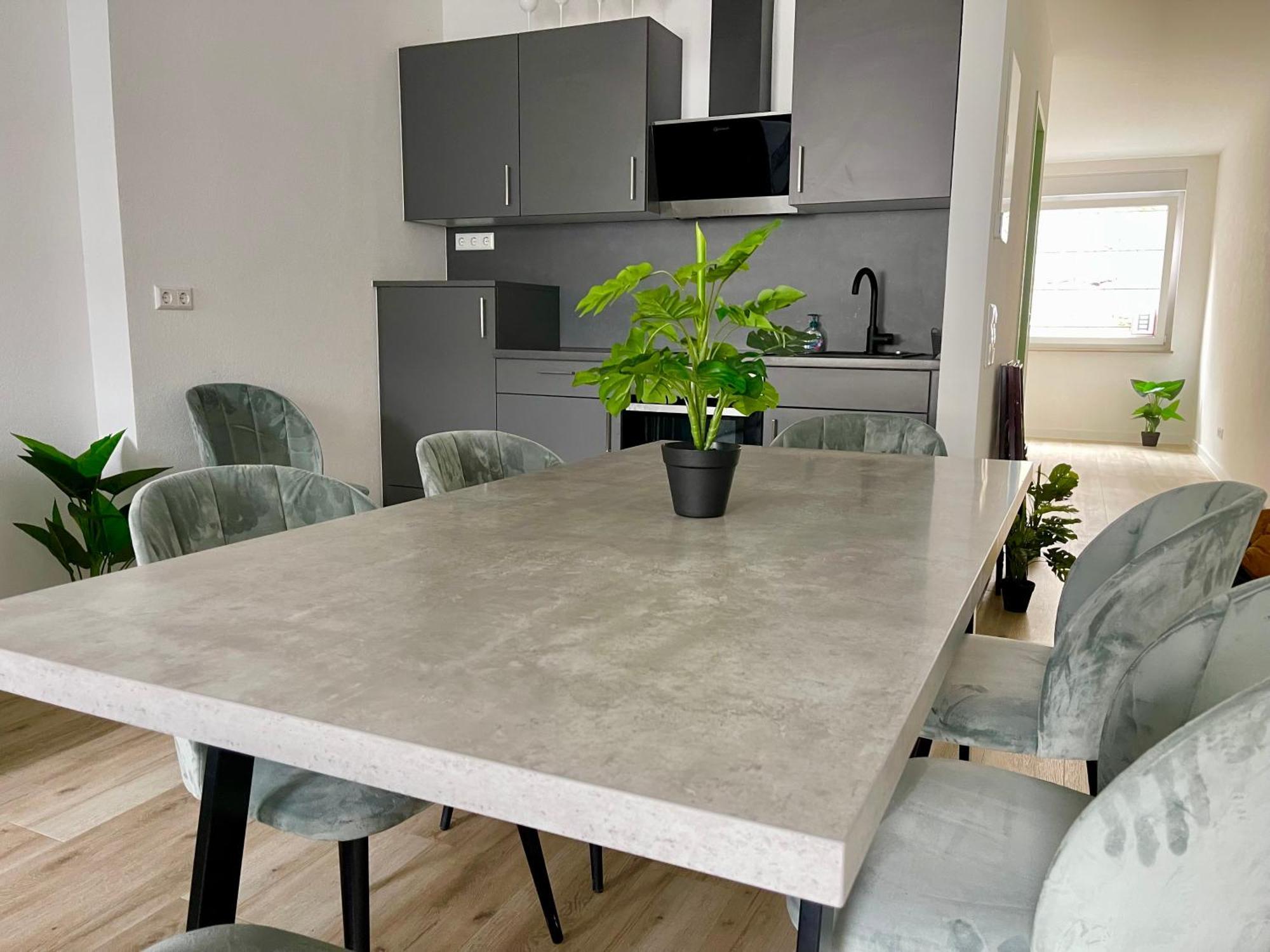 Neu Goldstadt Wunderschoenes 2 Zimmer Apartament Schloessle Zentrum Pforzheim Ngoại thất bức ảnh