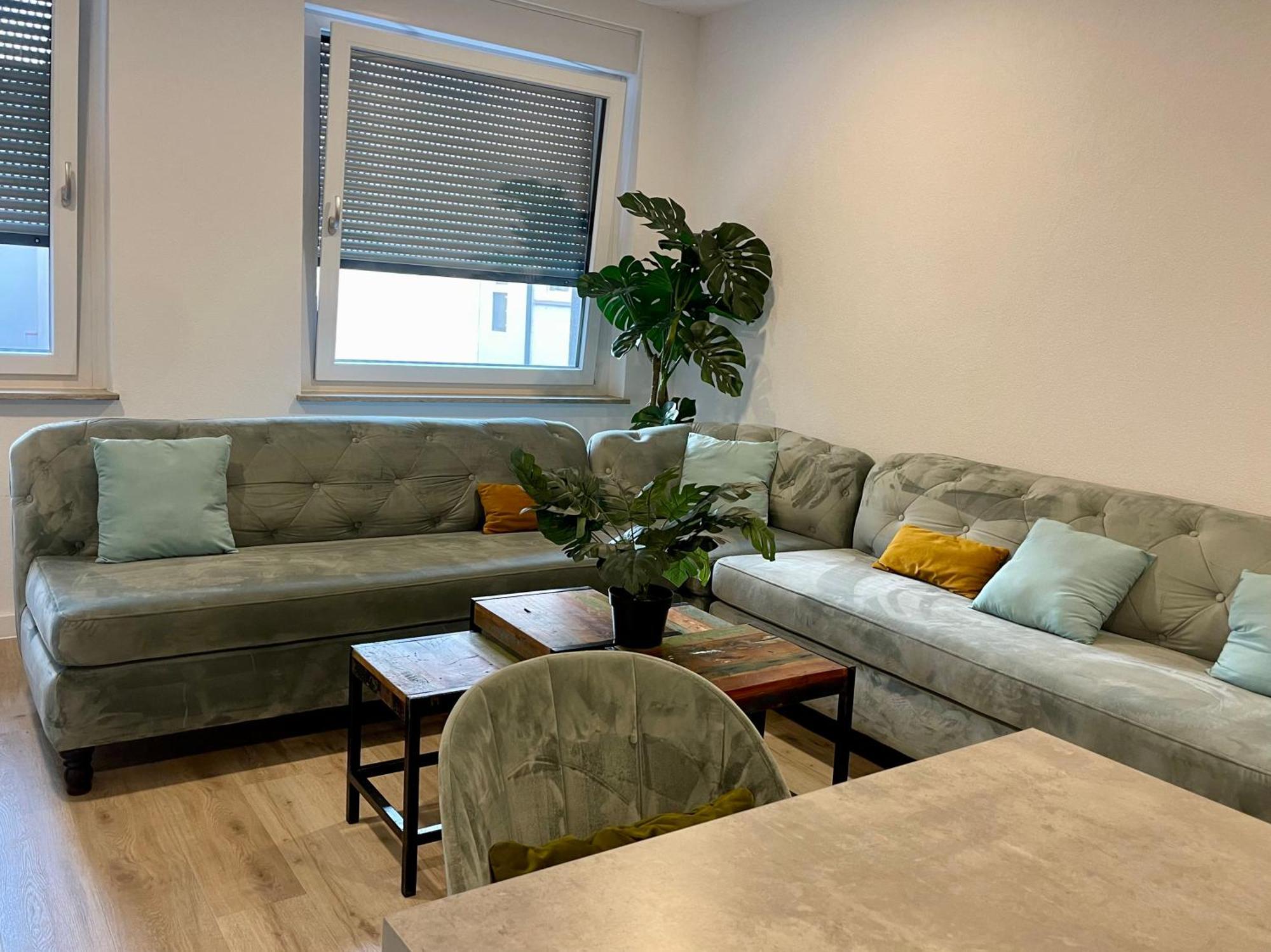 Neu Goldstadt Wunderschoenes 2 Zimmer Apartament Schloessle Zentrum Pforzheim Ngoại thất bức ảnh