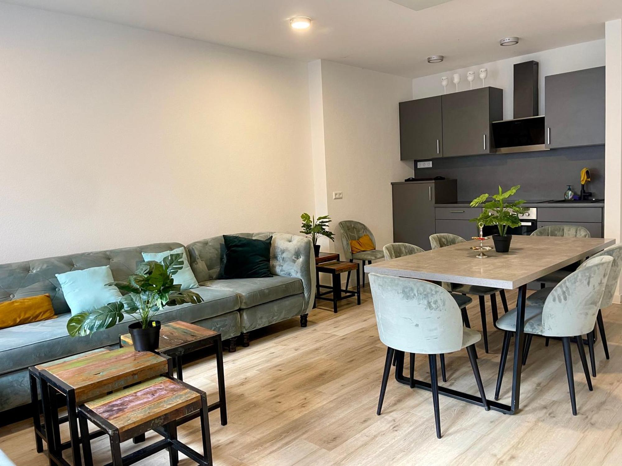 Neu Goldstadt Wunderschoenes 2 Zimmer Apartament Schloessle Zentrum Pforzheim Ngoại thất bức ảnh