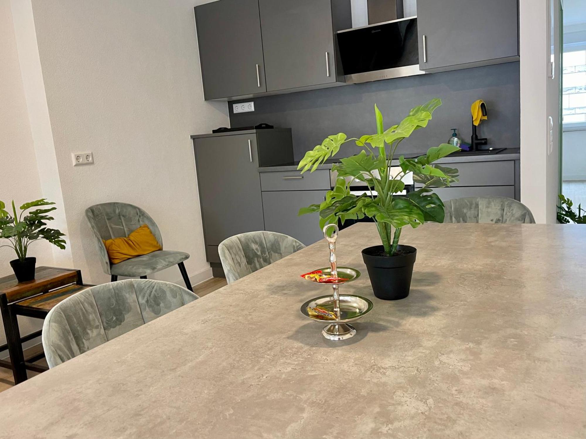 Neu Goldstadt Wunderschoenes 2 Zimmer Apartament Schloessle Zentrum Pforzheim Ngoại thất bức ảnh