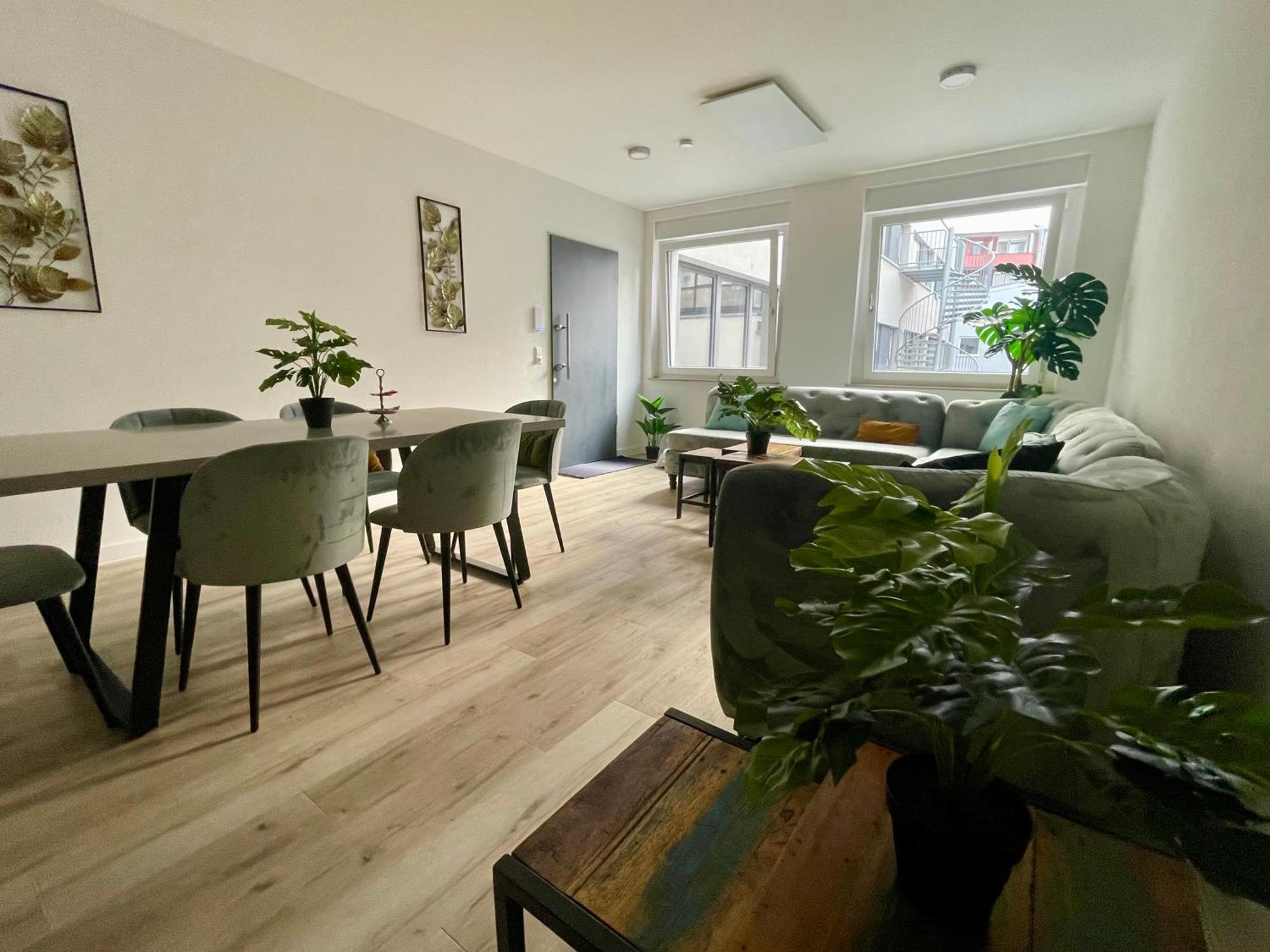Neu Goldstadt Wunderschoenes 2 Zimmer Apartament Schloessle Zentrum Pforzheim Ngoại thất bức ảnh