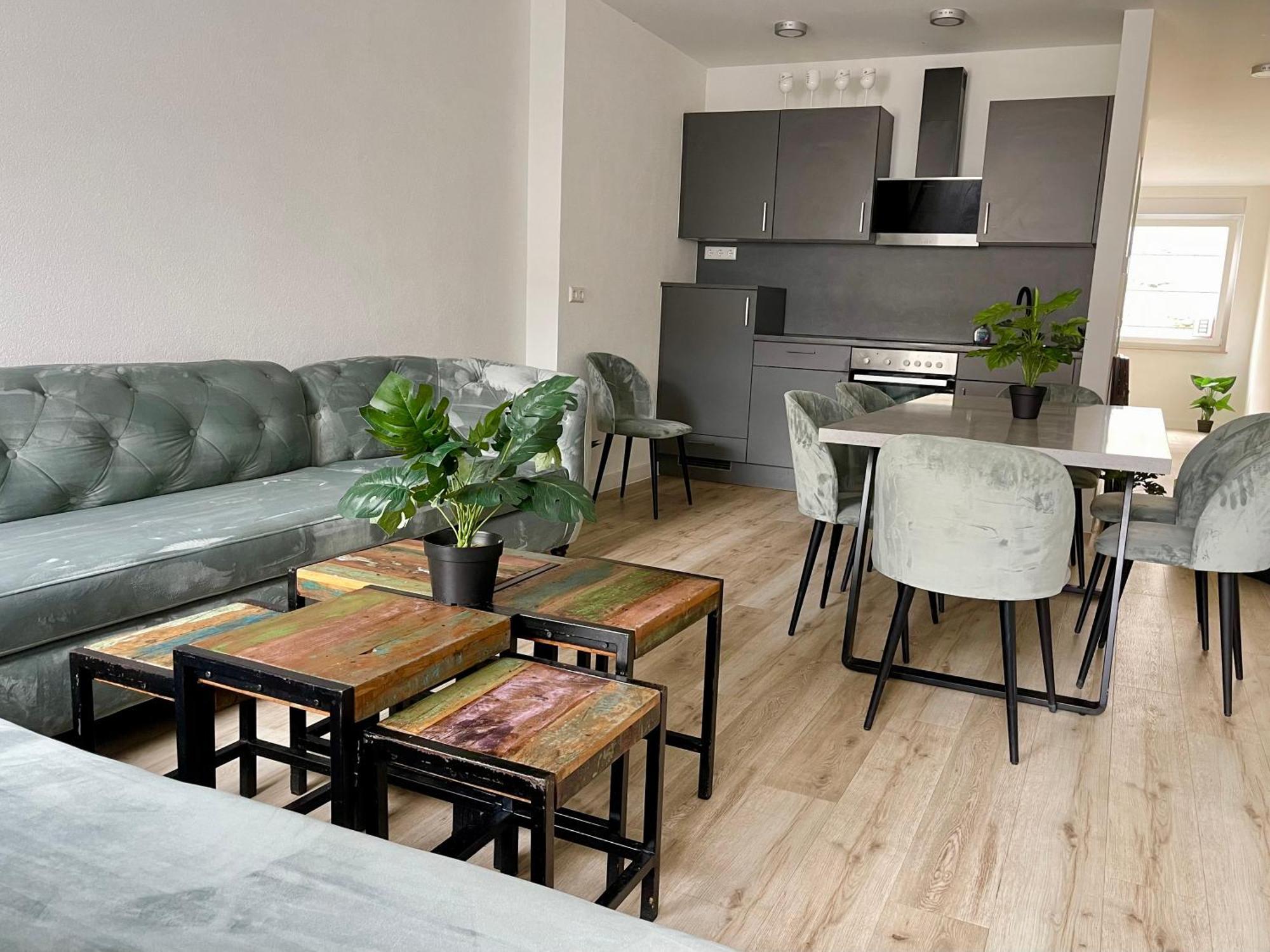Neu Goldstadt Wunderschoenes 2 Zimmer Apartament Schloessle Zentrum Pforzheim Ngoại thất bức ảnh