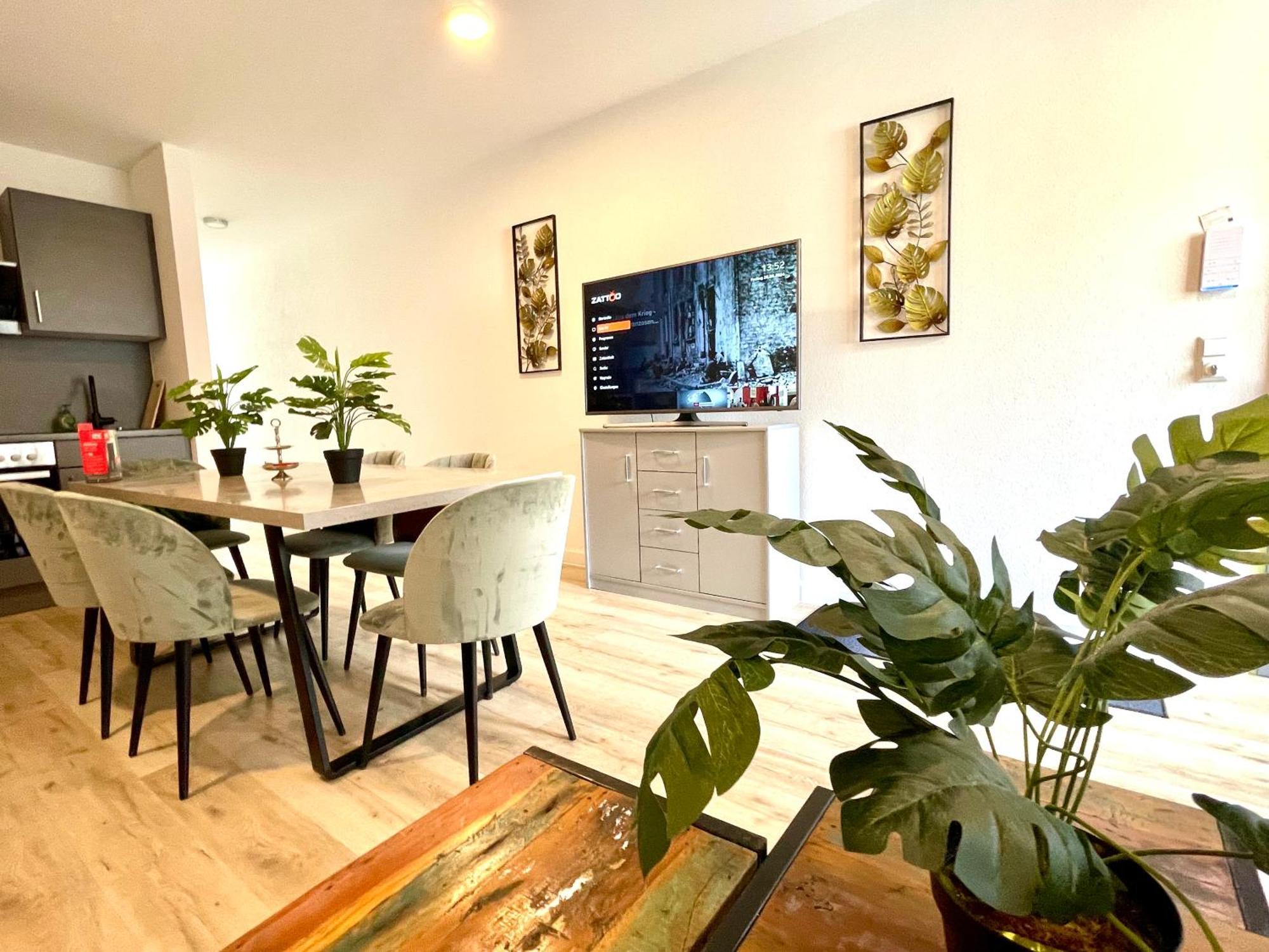 Neu Goldstadt Wunderschoenes 2 Zimmer Apartament Schloessle Zentrum Pforzheim Ngoại thất bức ảnh